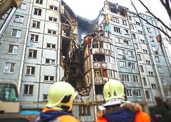 Взрывы многоэтажных жилых домов от «бытового» газа.